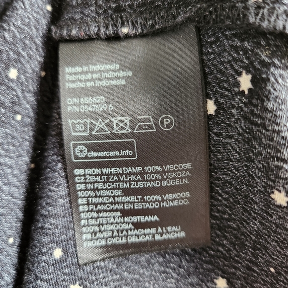 H&M Long Sleeve Black Dress With Stars - Picture 8 of 8